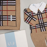 Macacão e Manta - Xadrez - Amêndoa, Preto, Branco e Red